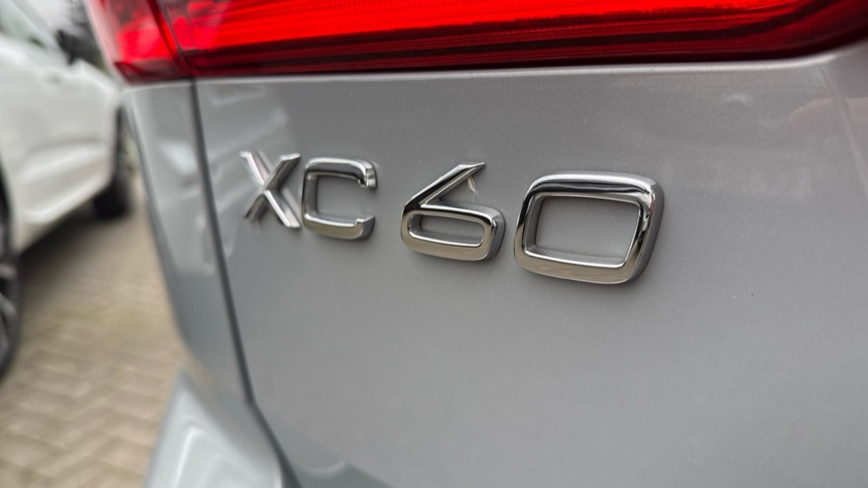Used Volvo XC60 2023 for sale - 77890048: Photo 26
