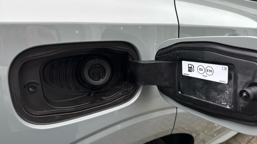 Used Volvo XC60 2023 for sale - 77890048: Photo 27