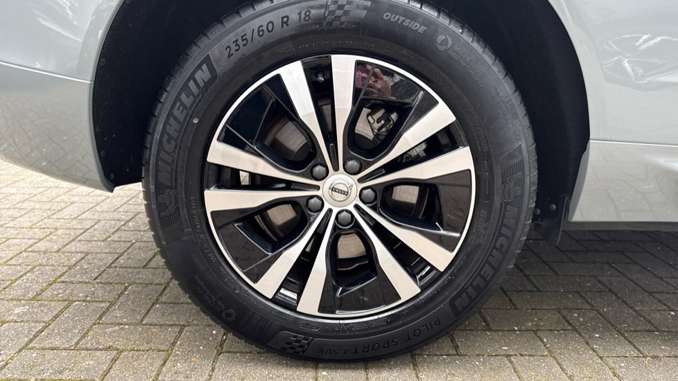 Used Volvo XC60 2023 for sale - 77890048: Photo 28