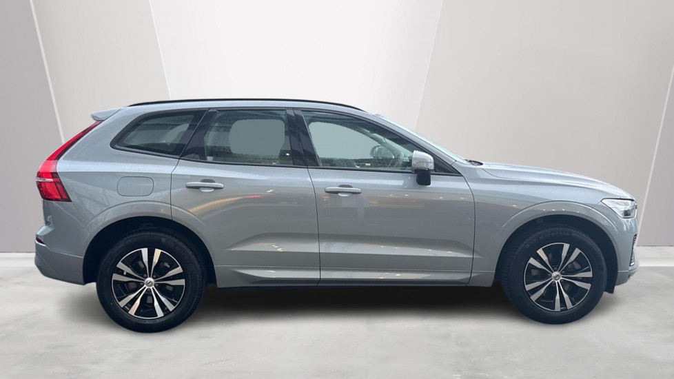Used Volvo XC60 2023 for sale - 77890048: Photo 3