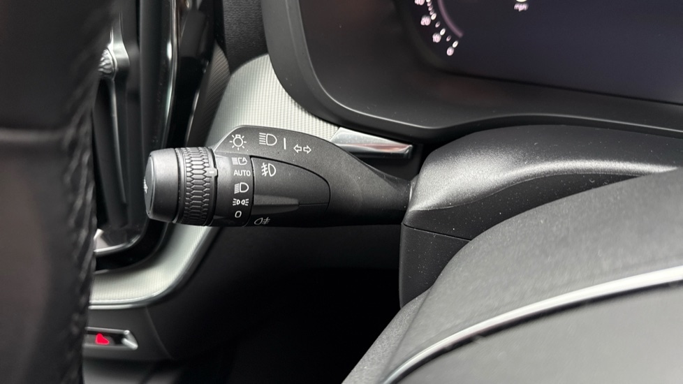 Used Volvo XC60 2023 for sale - 77890048: Photo 43