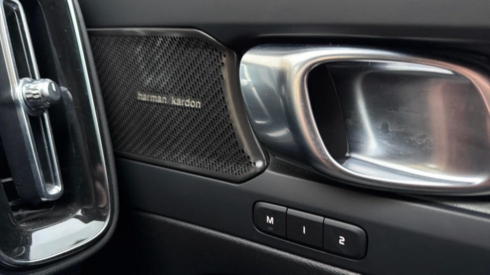 Used Volvo XC40 2023 for sale - 78061500: Photo 15