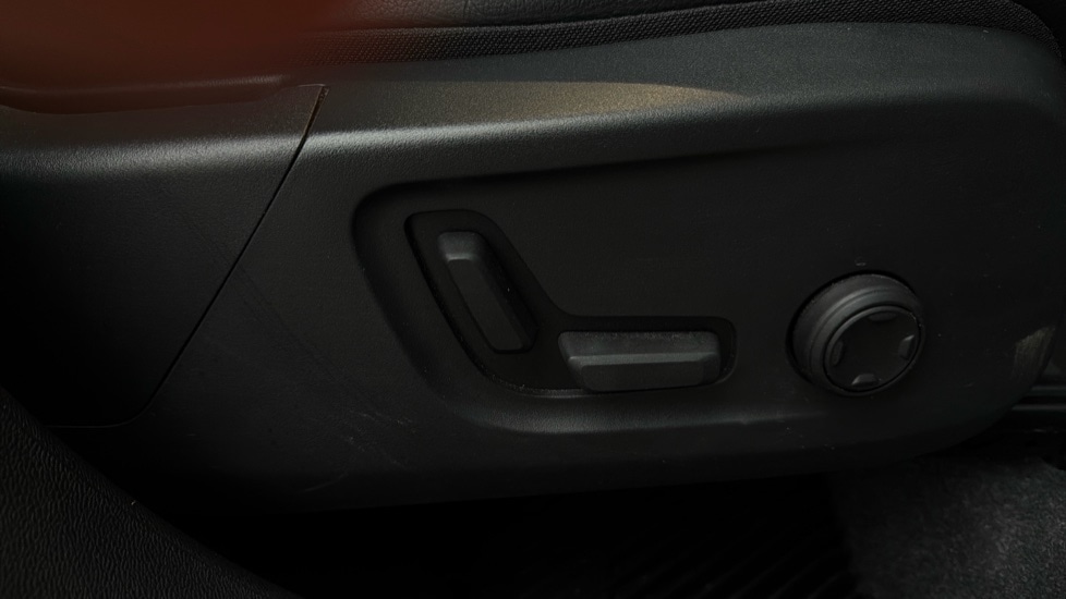 Used Volvo XC40 2023 for sale - 78061500: Photo 39