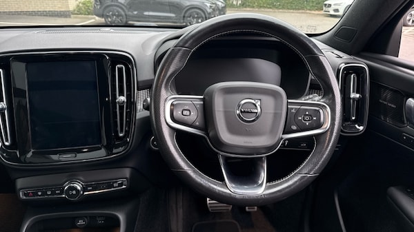 Used Volvo XC40 2020 for sale - 76261680: Photo 10