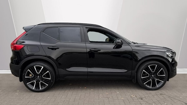 Used Volvo XC40 2020 for sale - 76261680: Photo 3