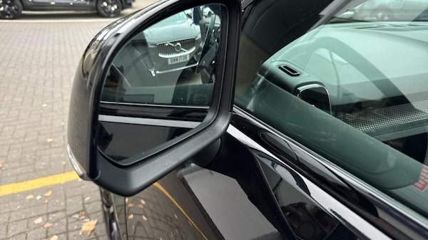 Used Volvo XC40 2020 for sale - 76261680: Photo 40