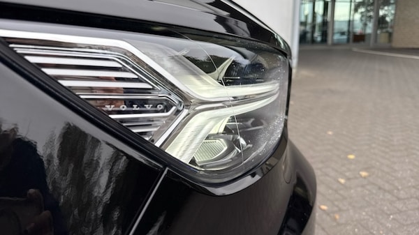 Used Volvo XC40 2020 for sale - 76261680: Photo 44