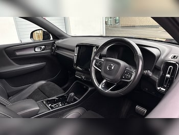 Used Volvo XC40 2020 for sale - 76261680: Photo 4