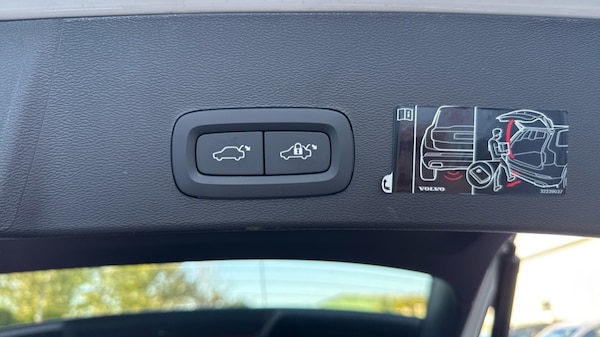 Used Volvo XC40 2021 for sale - 76229476: Photo 15