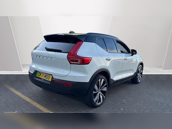Used Volvo XC40 2021 for sale - 76229476: Photo 2