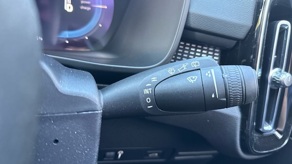 Used Volvo XC40 2021 for sale - 76229476: Photo 34