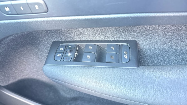 Used Volvo XC40 2021 for sale - 76229476: Photo 37