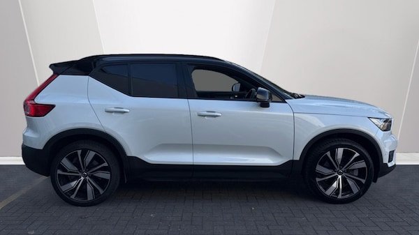 Used Volvo XC40 2021 for sale - 76229476: Photo 3