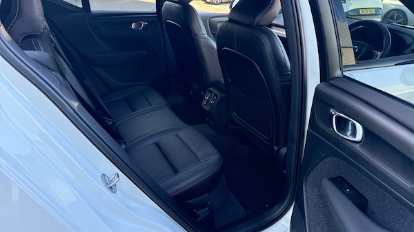 Used Volvo XC40 2021 for sale - 76229476: Photo 6