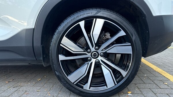 Used Volvo XC40 2021 for sale - 76229476: Photo 9