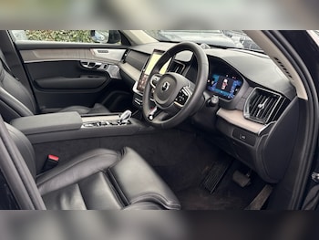 Used Volvo XC90 2025 for sale - 77732441: Photo