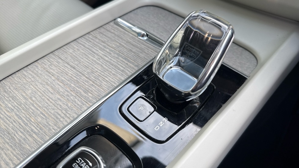 Used Volvo XC60 2022 for sale - 76927742: Photo 42