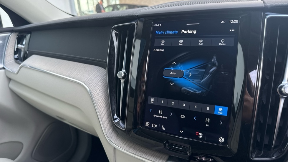 Used Volvo XC60 2022 for sale - 76927742: Photo 54