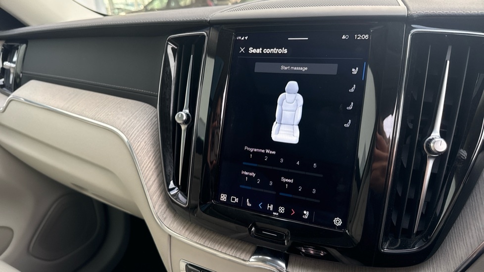 Used Volvo XC60 2022 for sale - 76927742: Photo 59