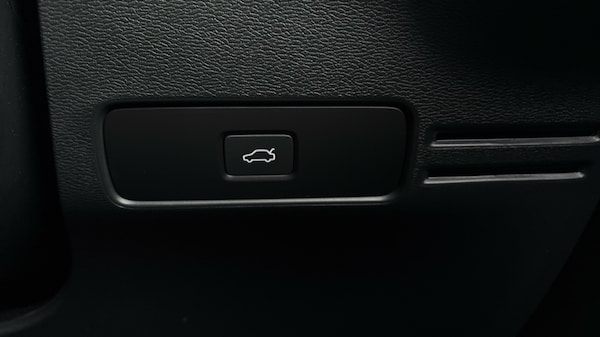 Used Volvo XC40 2023 for sale - 75751072: Photo 20