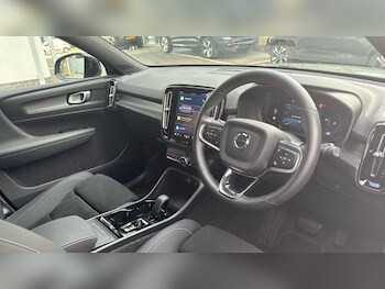 Used Volvo XC40 2025 for sale - 77004915: Photo