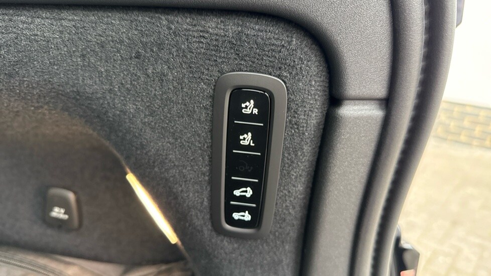 Used Volvo EX90 2025 for sale - 76375471: Photo 21