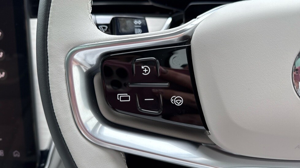 Used Volvo EX90 2025 for sale - 76375471: Photo 33