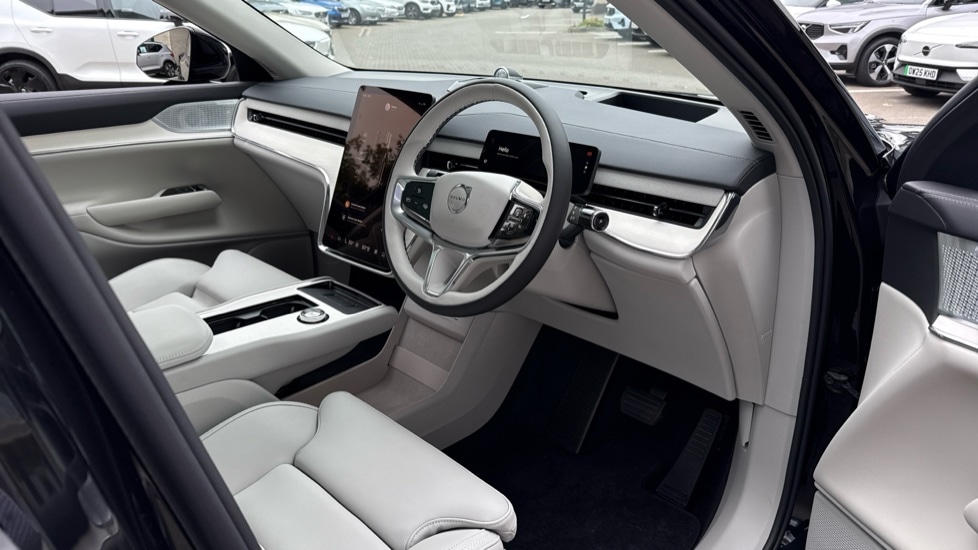 Used Volvo EX90 2025 for sale - 76375471: Photo 4