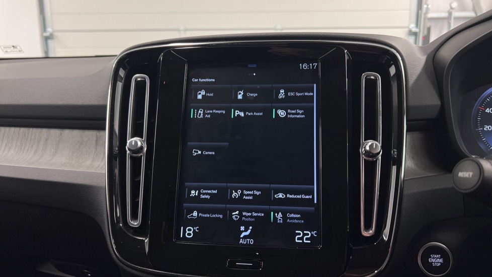 Used Volvo XC40 2020 for sale - 76438125: Photo 30