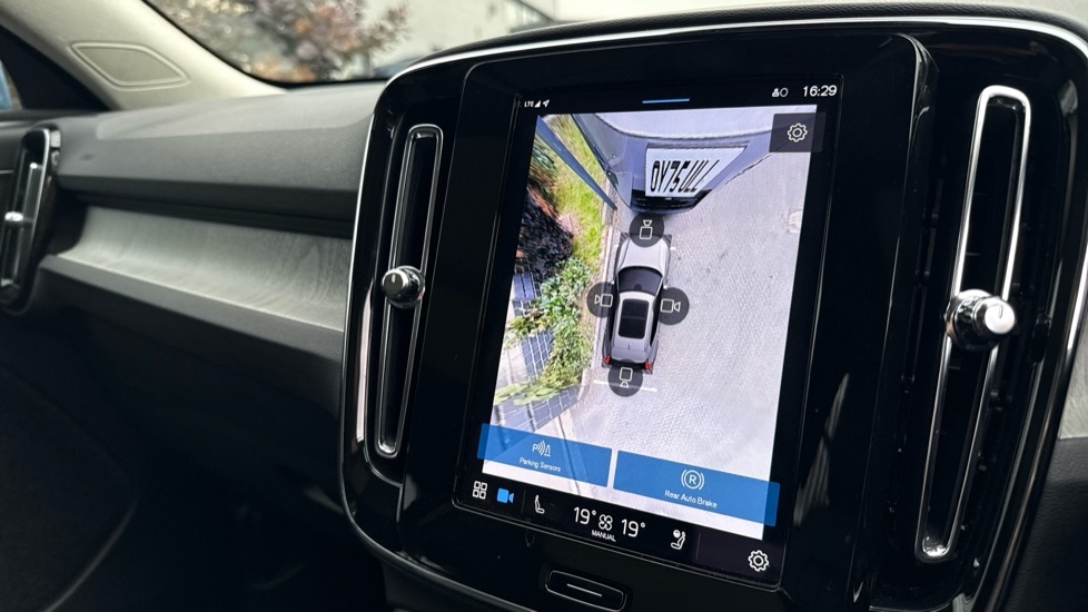 Used Volvo XC40 2025 for sale - 76914918: Photo 20