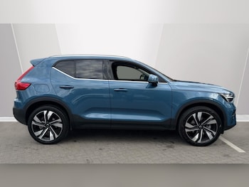 Used Volvo XC40 2025 for sale - 76914918: Photo