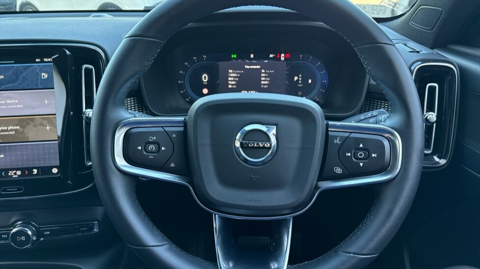 Used Volvo XC40 2025 for sale - 75921918: Photo 10