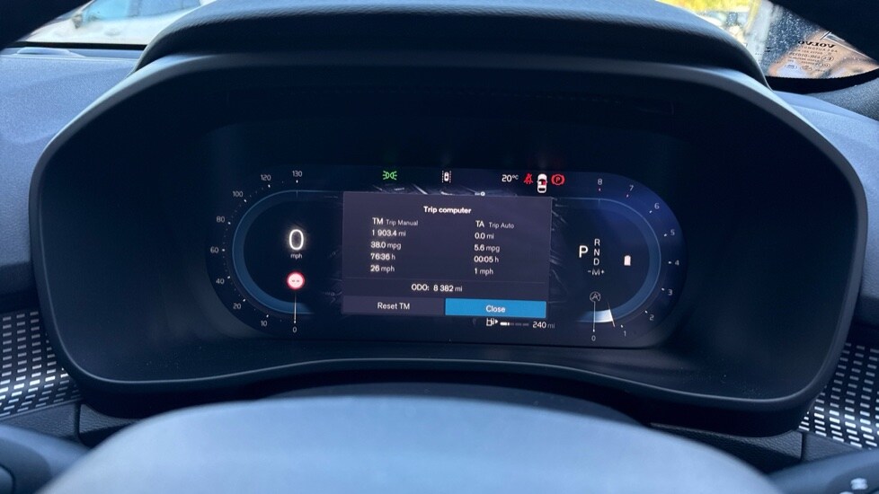 Used Volvo XC40 2025 for sale - 75921918: Photo 11