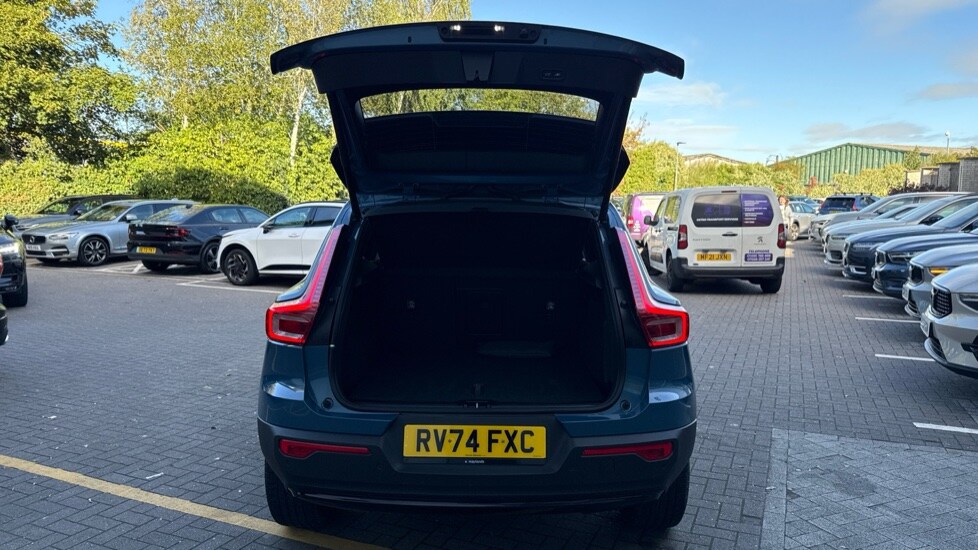 Used Volvo XC40 2025 for sale - 75921918: Photo 13