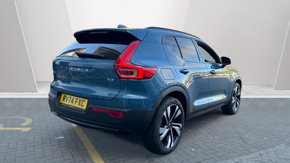 Used Volvo XC40 2025 for sale - 75921918: Photo 2