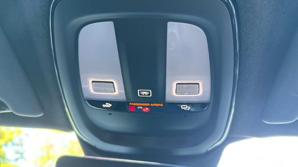 Used Volvo XC40 2025 for sale - 75921918: Photo 27