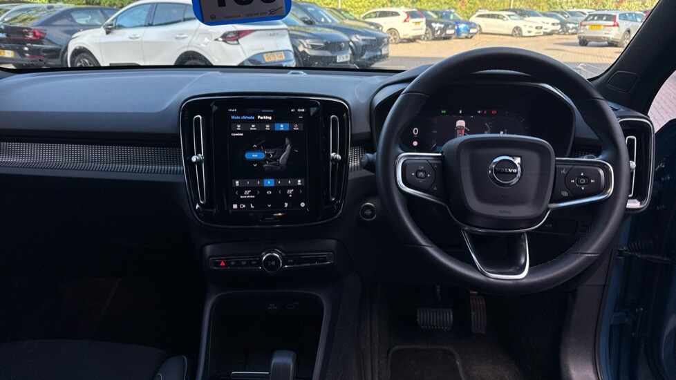 Used Volvo XC40 2025 for sale - 75921918: Photo 5