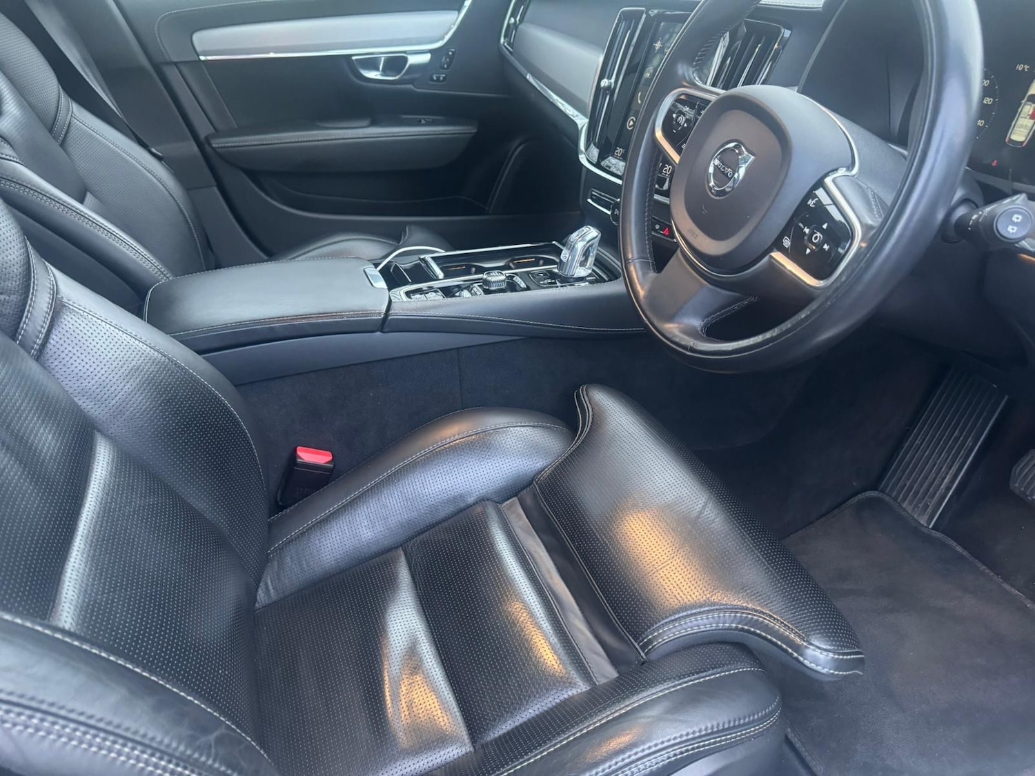 Used Volvo V90 2018 for sale - 77988787: Photo 8