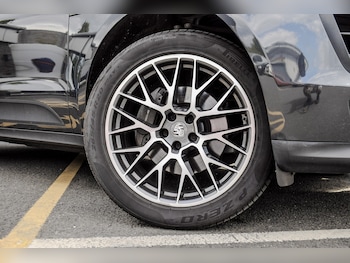 Used Porsche Macan 2018 for sale - 75725783: Photo