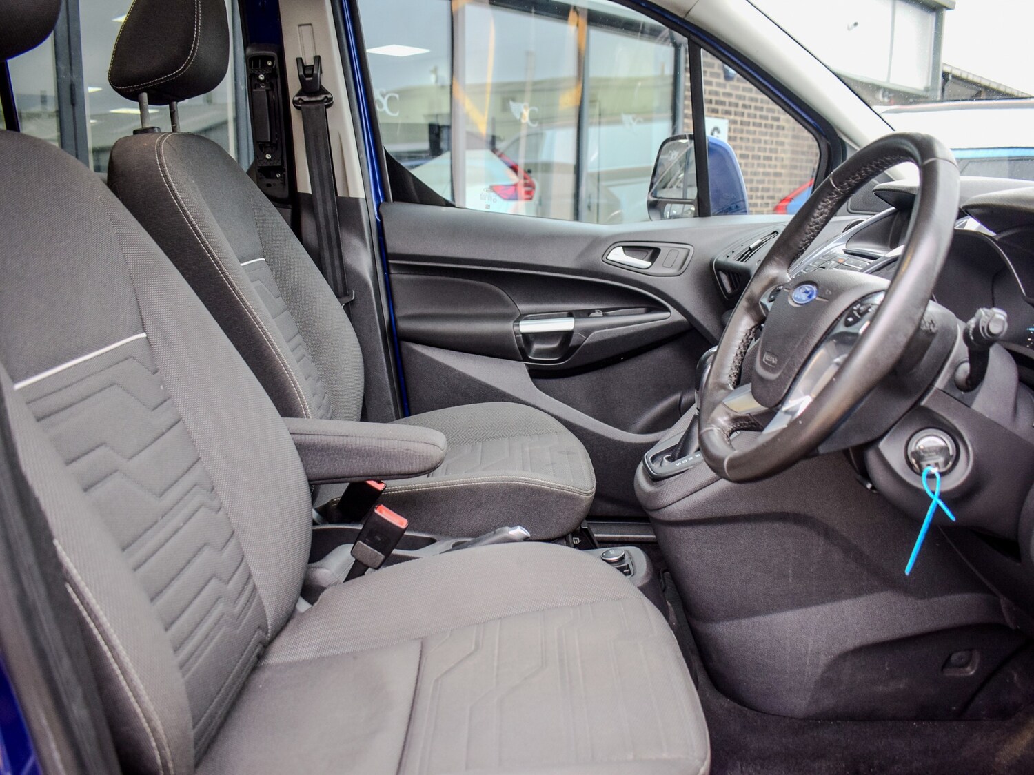 Used Ford Grand Tourneo Connect 2016 for sale - 77541505: Photo 10