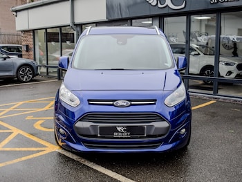 Used Ford Grand Tourneo Connect 2016 for sale - 77541505: Photo