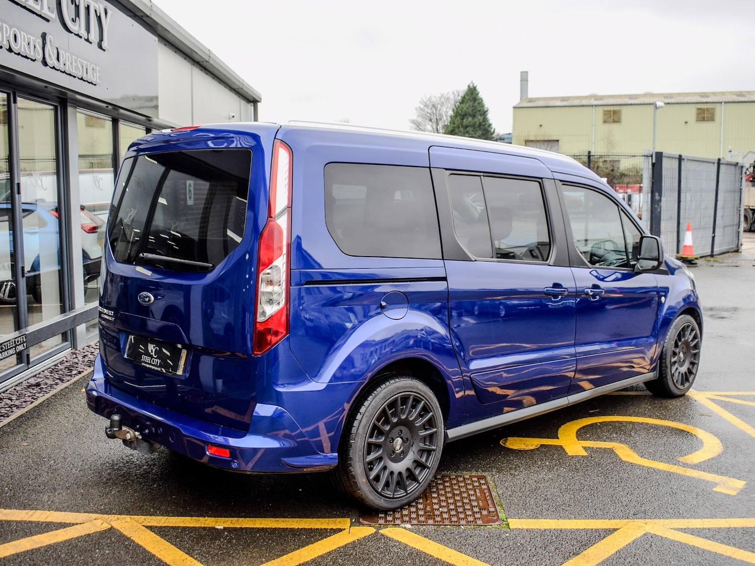 Used Ford Grand Tourneo Connect 2016 for sale - 77541505: Photo 5
