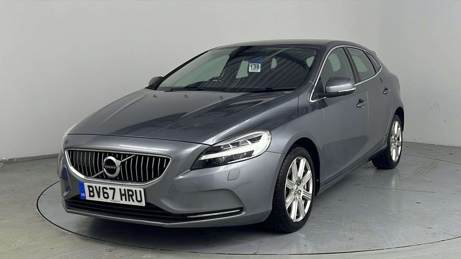 Used Volvo V40 2017 for sale - 78064686: Photo 3