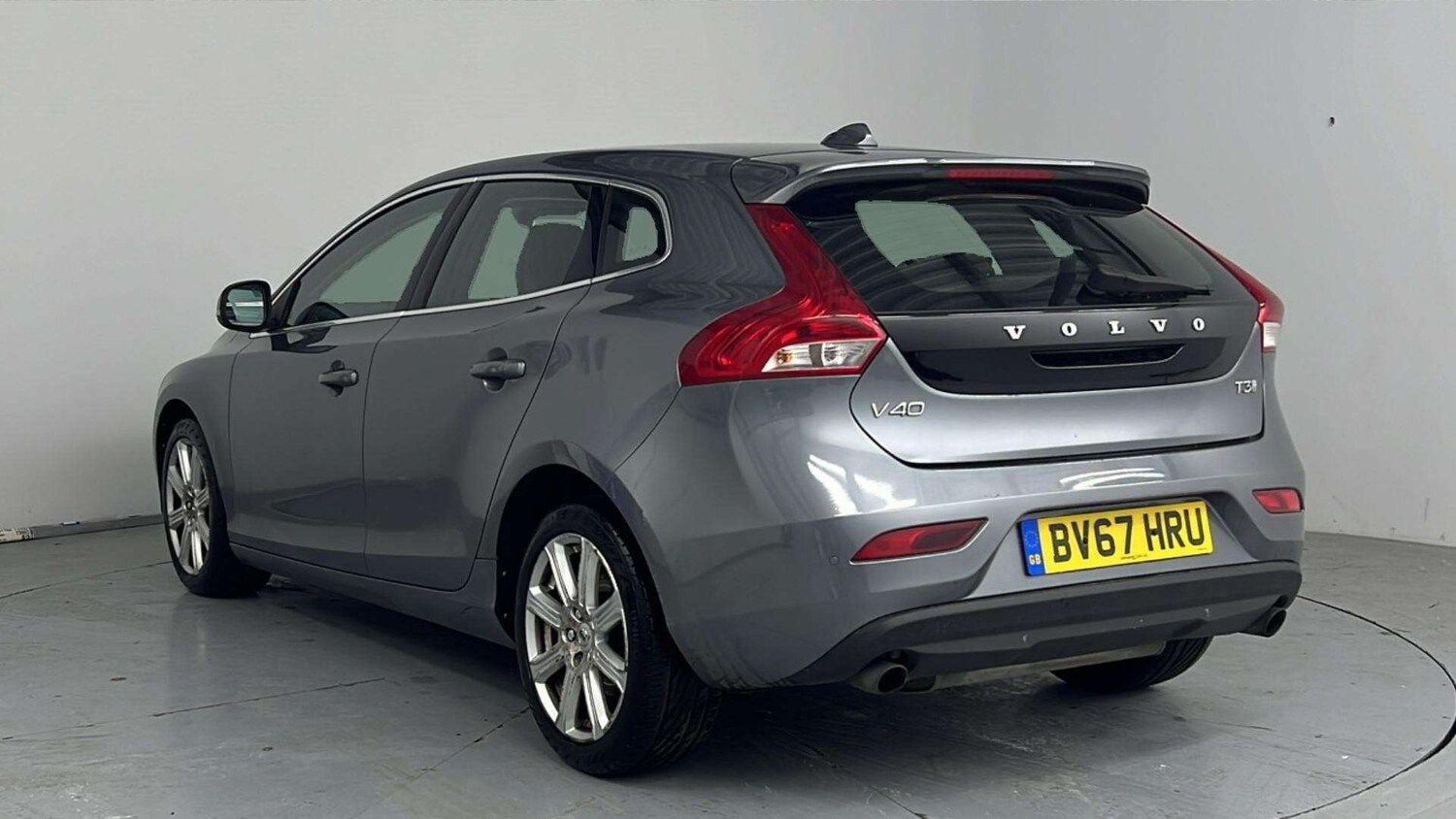 Used Volvo V40 2017 for sale - 78064686: Photo 6