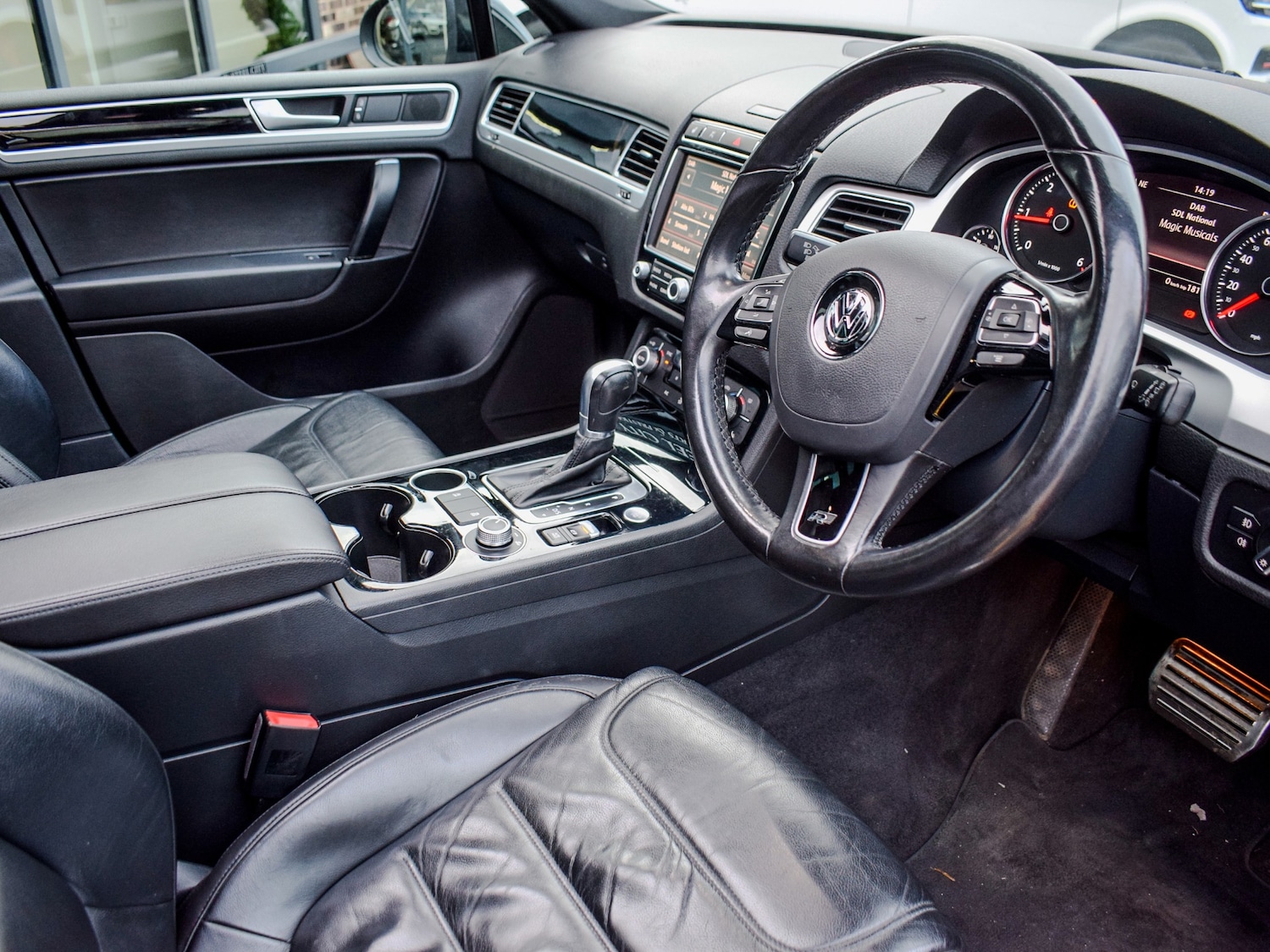 Used Volkswagen Touareg 2017 for sale - 76531147: Photo 10