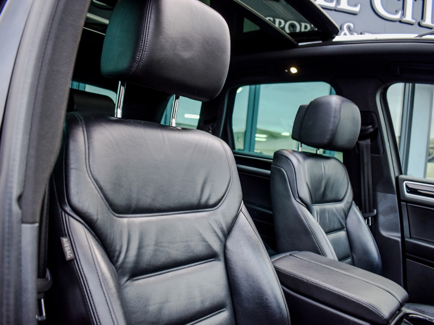 Used Volkswagen Touareg 2017 for sale - 76531147: Photo 12