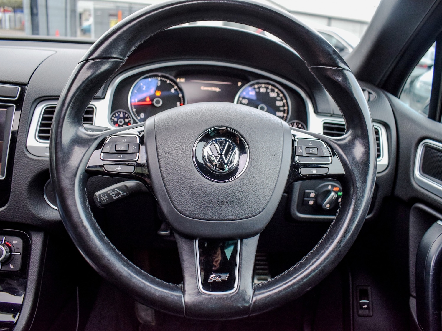 Used Volkswagen Touareg 2017 for sale - 76531147: Photo 22