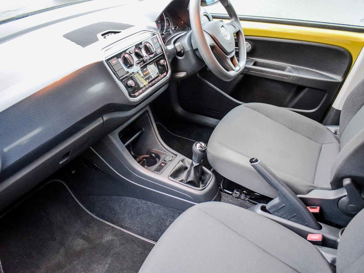 Used Volkswagen up! 2017 for sale - 76834649: Photo 13