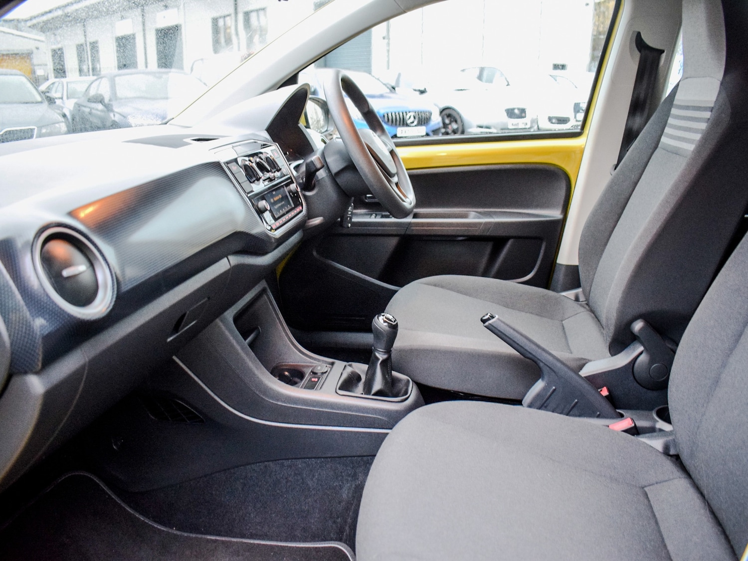 Used Volkswagen up! 2017 for sale - 76834649: Photo 14