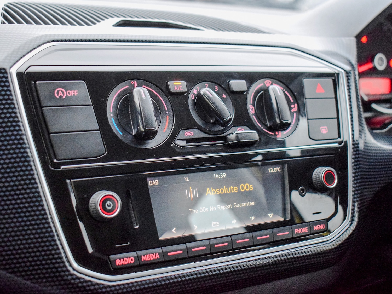 Used Volkswagen up! 2017 for sale - 76834649: Photo 16